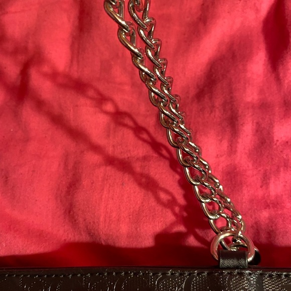 Guess Tote purse - Picture 8 of 11